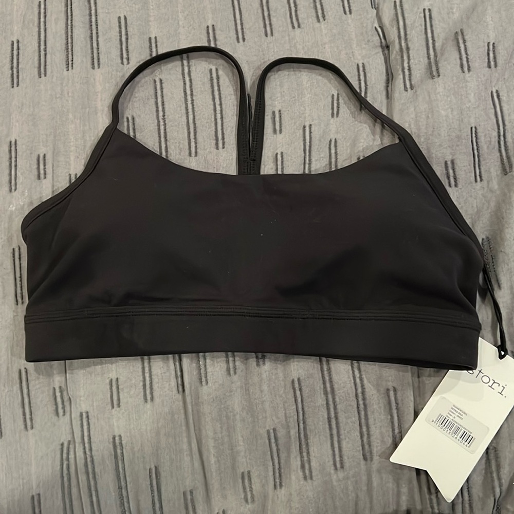 Stori intro bra